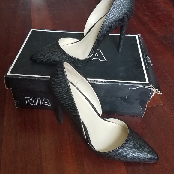 mia high heels